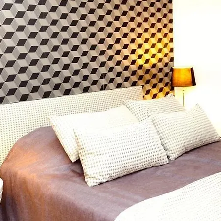Holiday home Maison Nansouty Bordeaux